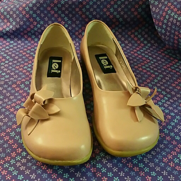 l.e.i. Gerrie Mauve flats size 6  Never worn!! - Picture 2 of 5